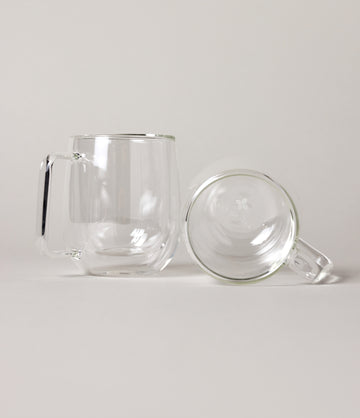 Double walled teacup with brewed tea – Art of Tea