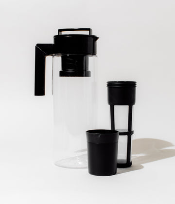 Takeya iced tea maker with brewed tea – Art of Tea