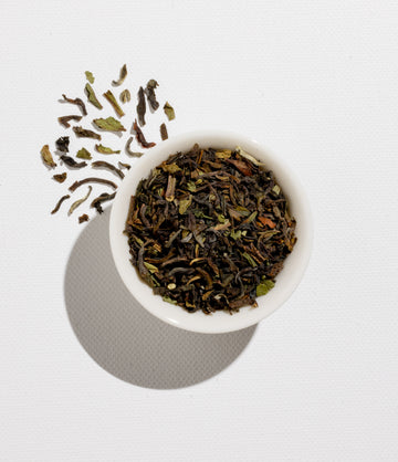 Organic Darjeeling loose leaf black tea packaging – Art of Tea